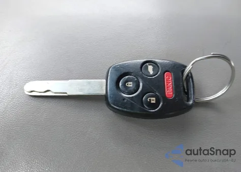 2011 Honda Pilot Touring z USA, uszkodzony, nr VIN 5FNYF4H92BB035672